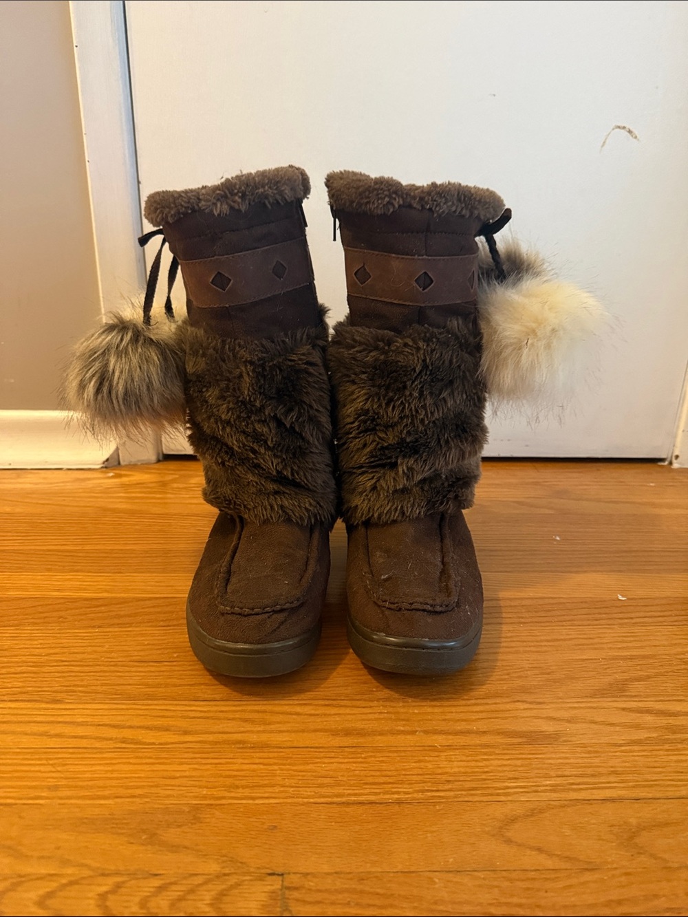 Joe Fresh Dark Brown Faux Fur Pom-Trim K Boots mukluks